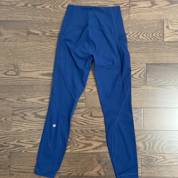 Lululemon leggings Size 4 - Picture 3 of 4